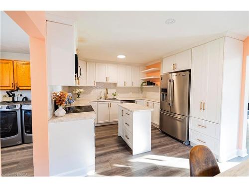 346 Rawdon Street, Brantford, ON - Indoor Photo Showing Kitchen