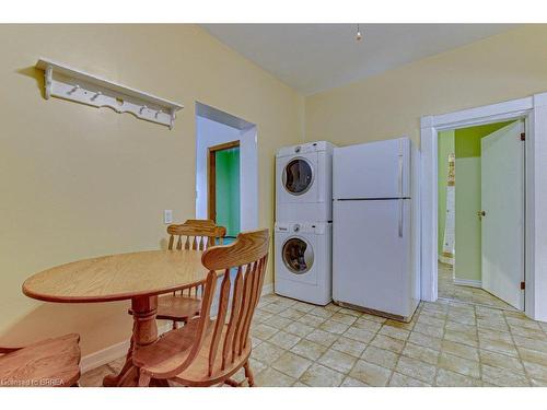 87 Mintern Avenue, Brantford, ON - Indoor Photo Showing Laundry Room