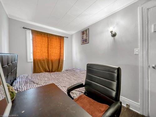 13 Drummond Street, Brantford, ON - Indoor Photo Showing Other Room