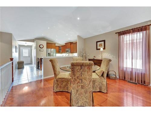 12-54 Glenwood Drive, Brantford, ON - Indoor Photo Showing Dining Room