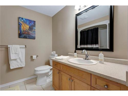 12-54 Glenwood Drive, Brantford, ON - Indoor Photo Showing Bathroom