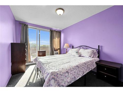 331-36 Hayhurst Road, Brantford, ON - Indoor Photo Showing Bedroom