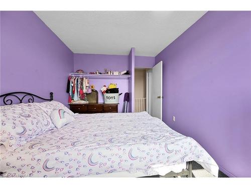 331-36 Hayhurst Road, Brantford, ON - Indoor Photo Showing Bedroom