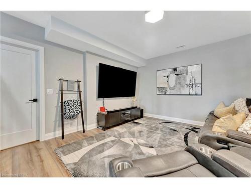 14 Hudson Drive, Brantford, ON - Indoor Photo Showing Living Room