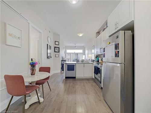 116 A-85 Morrell Street, Brantford, ON - Indoor Photo Showing Kitchen