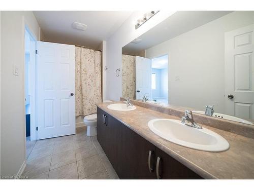 2 Carroll Lane, Brantford, ON - Indoor Photo Showing Bathroom