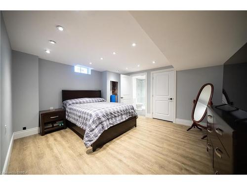 2 Carroll Lane, Brantford, ON - Indoor Photo Showing Bedroom