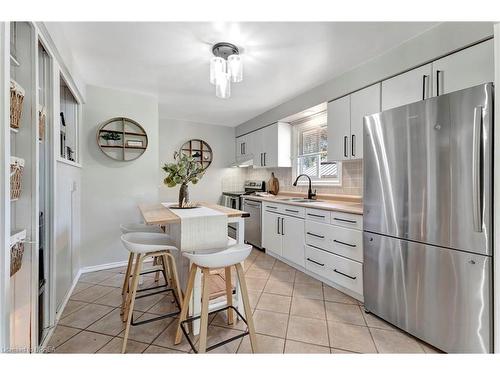 29 Marshall Street, Brantford, ON - Indoor Photo Showing Kitchen