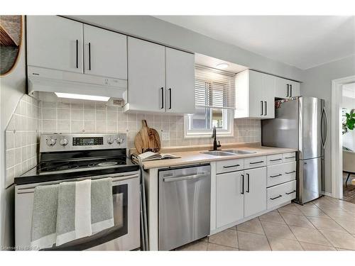 29 Marshall Street, Brantford, ON - Indoor Photo Showing Kitchen With Stainless Steel Kitchen With Double Sink