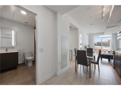 610-500 Dupont Street, Toronto, ON - Indoor Photo Showing Dining Room