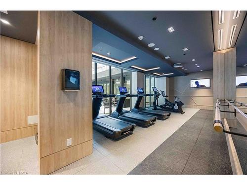 610-500 Dupont Street, Toronto, ON - Indoor Photo Showing Gym Room