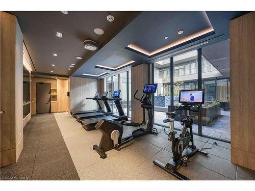 610-500 Dupont Street, Toronto, ON - Indoor Photo Showing Gym Room