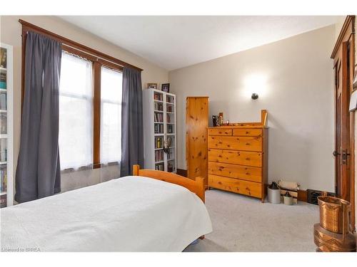 116 Terrace Hill Street, Brantford, ON - Indoor Photo Showing Bedroom