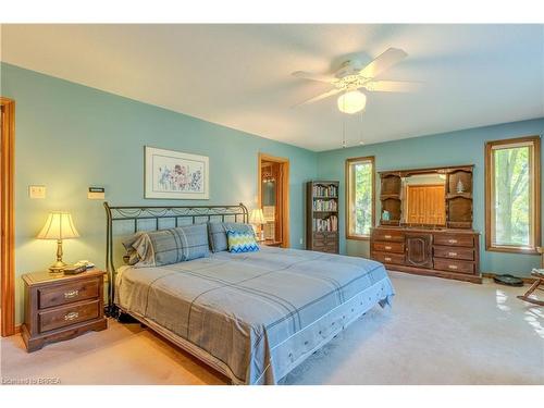 62 Pleasant Ridge Road, Brantford, ON - Indoor Photo Showing Bedroom