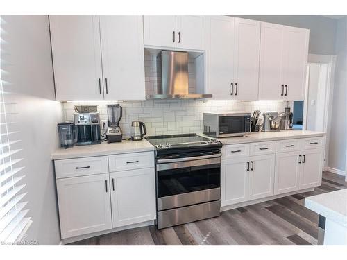 982 Dame Street, London, ON - Indoor Photo Showing Kitchen