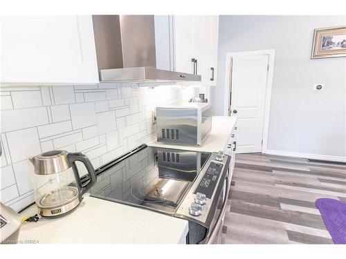 982 Dame Street, London, ON - Indoor Photo Showing Kitchen