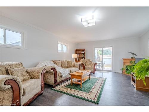 131 Morrell Street, Brantford, ON - Indoor Photo Showing Living Room