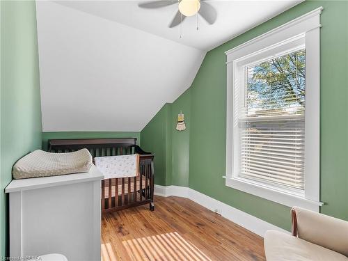 275 Park Avenue, Brantford, ON - Indoor Photo Showing Bedroom