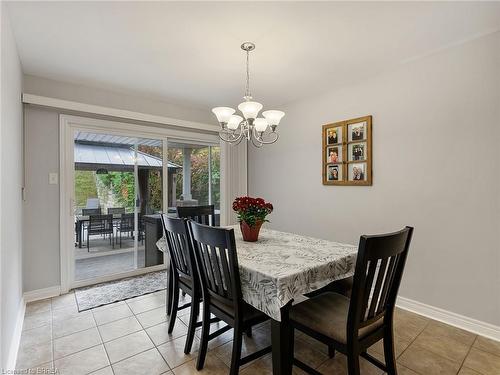 39 Hunter Way, Brantford, ON - Indoor Photo Showing Dining Room