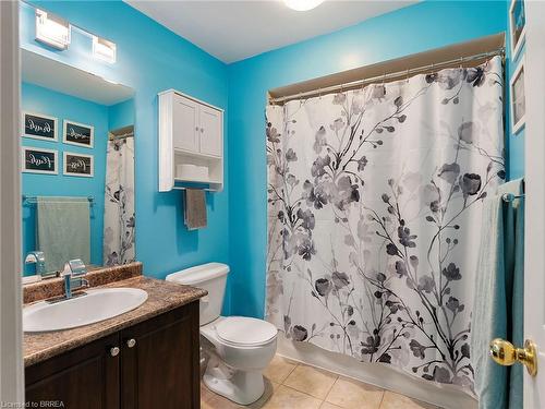 39 Hunter Way, Brantford, ON - Indoor Photo Showing Bathroom