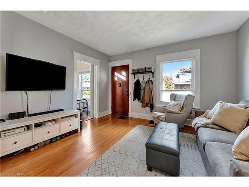 289 Marlborough Street, Brantford, ON - Indoor Photo Showing Living Room