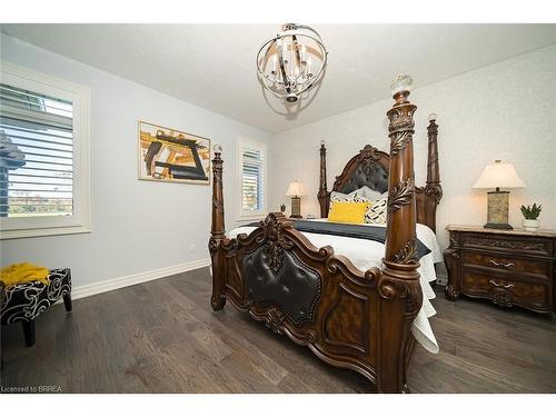 21 Tedley Boulevard, Brantford, ON - Indoor Photo Showing Bedroom