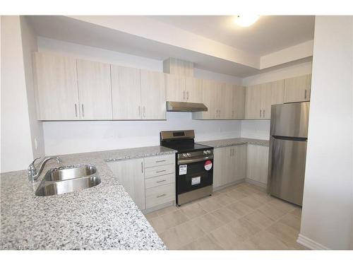 131-677 Park Road N, Brantford, ON - Indoor Photo Showing Kitchen With Double Sink