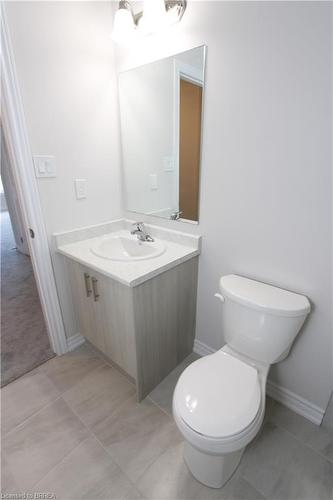 131-677 Park Road N, Brantford, ON - Indoor Photo Showing Bathroom