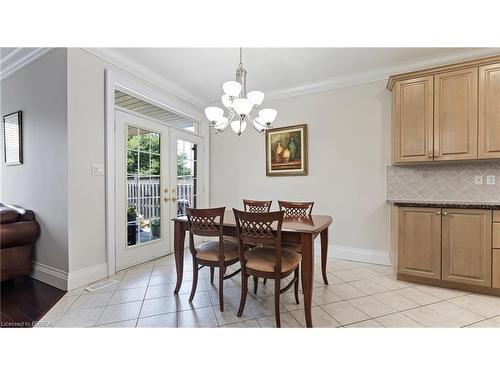 88 Hunter Way, Brantford, ON - Indoor Photo Showing Dining Room