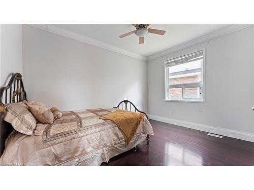 88 Hunter Way, Brantford, ON - Indoor Photo Showing Bedroom