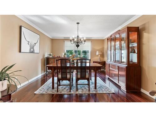 14 Pinewood Drive, Brantford, ON - Indoor Photo Showing Dining Room