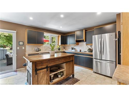 14 Pinewood Drive, Brantford, ON - Indoor Photo Showing Kitchen With Stainless Steel Kitchen