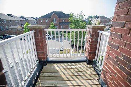 8 Turnbull Drive, Brantford, ON - Outdoor