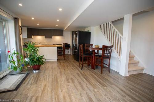 8 Turnbull Drive, Brantford, ON - Indoor Photo Showing Dining Room