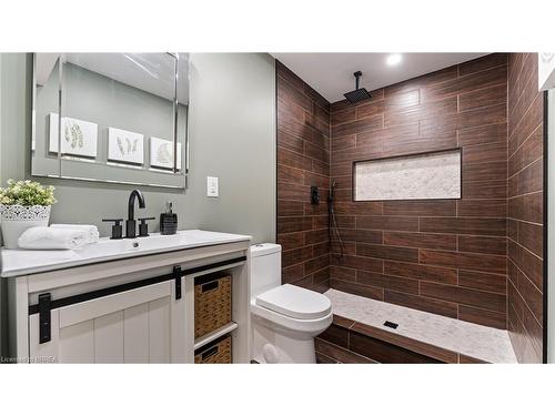 71 Garden Crescent, Paris, ON - Indoor Photo Showing Bathroom