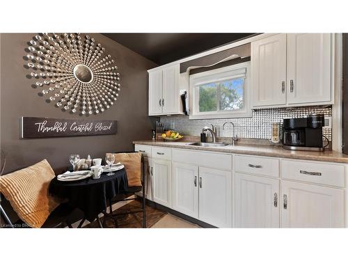 105 William Street, Delhi, ON - Indoor Photo Showing Kitchen