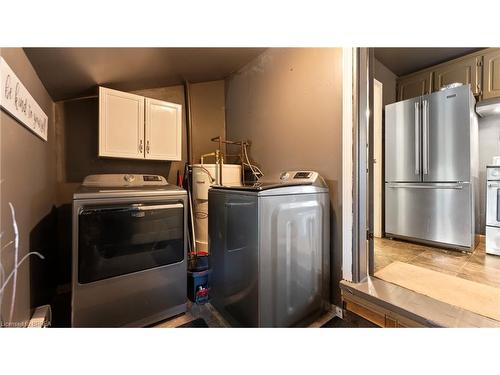 105 William Street, Delhi, ON - Indoor Photo Showing Laundry Room