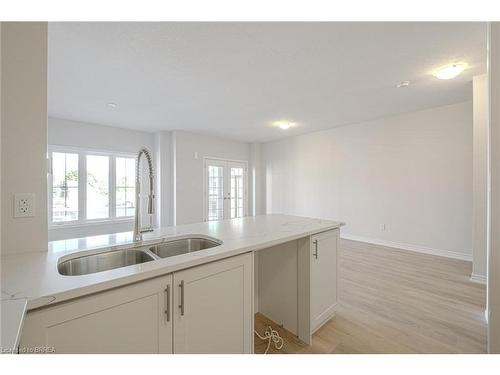 157-677 Park Road N, Brantford, ON - Indoor Photo Showing Kitchen With Double Sink