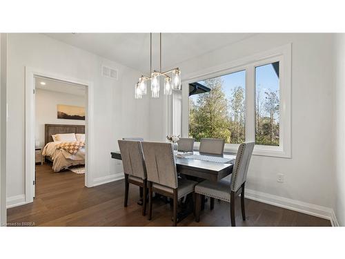 790 South Coast Drive, Peacock Point, ON - Indoor Photo Showing Dining Room