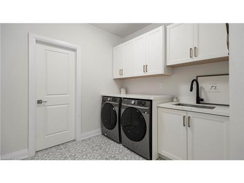 790 South Coast Drive, Peacock Point, ON - Indoor Photo Showing Laundry Room