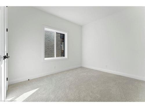 18-242 Mount Pleasant Street, Brantford, ON - Indoor Photo Showing Other Room