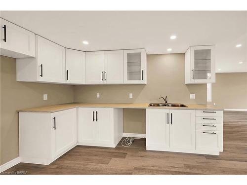 81 Banfield Street, Paris, ON - Indoor Photo Showing Kitchen With Double Sink