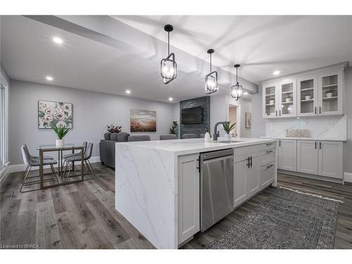 2 Waddington Street, Brantford, ON - Indoor Photo Showing Kitchen