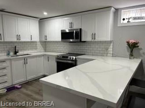 2 Waddington Street, Brantford, ON - Indoor Photo Showing Kitchen With Upgraded Kitchen