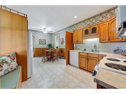 5 Oxford Street E, Drumbo, ON - Indoor Photo Showing Kitchen