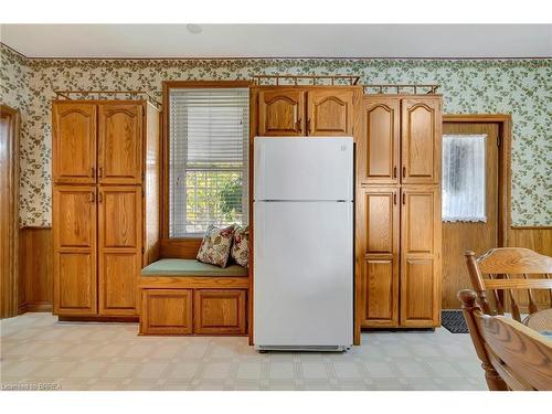 5 Oxford Street E, Drumbo, ON - Indoor Photo Showing Kitchen