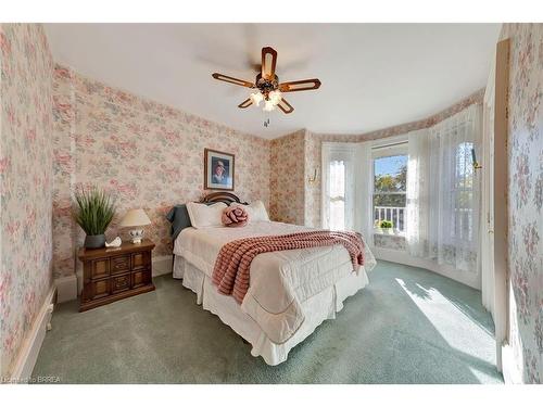 5 Oxford Street E, Drumbo, ON - Indoor Photo Showing Bedroom