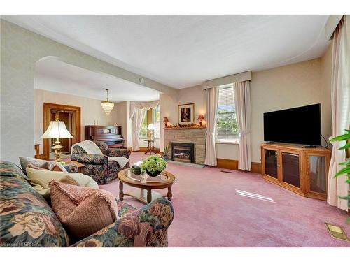 5 Oxford Street E, Drumbo, ON - Indoor Photo Showing Living Room With Fireplace