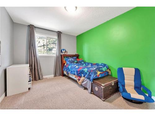 59 Albion Street, Brantford, ON - Indoor Photo Showing Bedroom