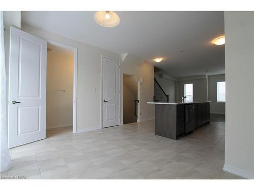 43 Holder Drive, Brantford, ON - Indoor Photo Showing Other Room